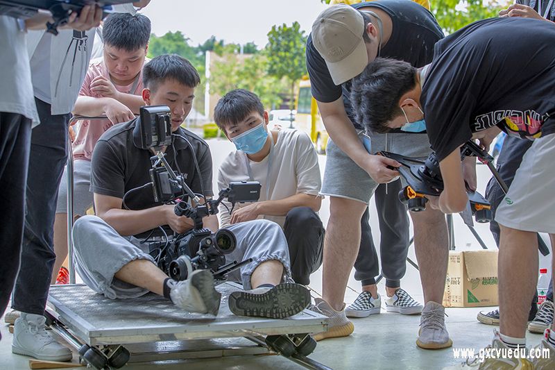 匠心制作 印象城职大 ——开运体育-开运集团有限公司形象宣传片拍摄纪实